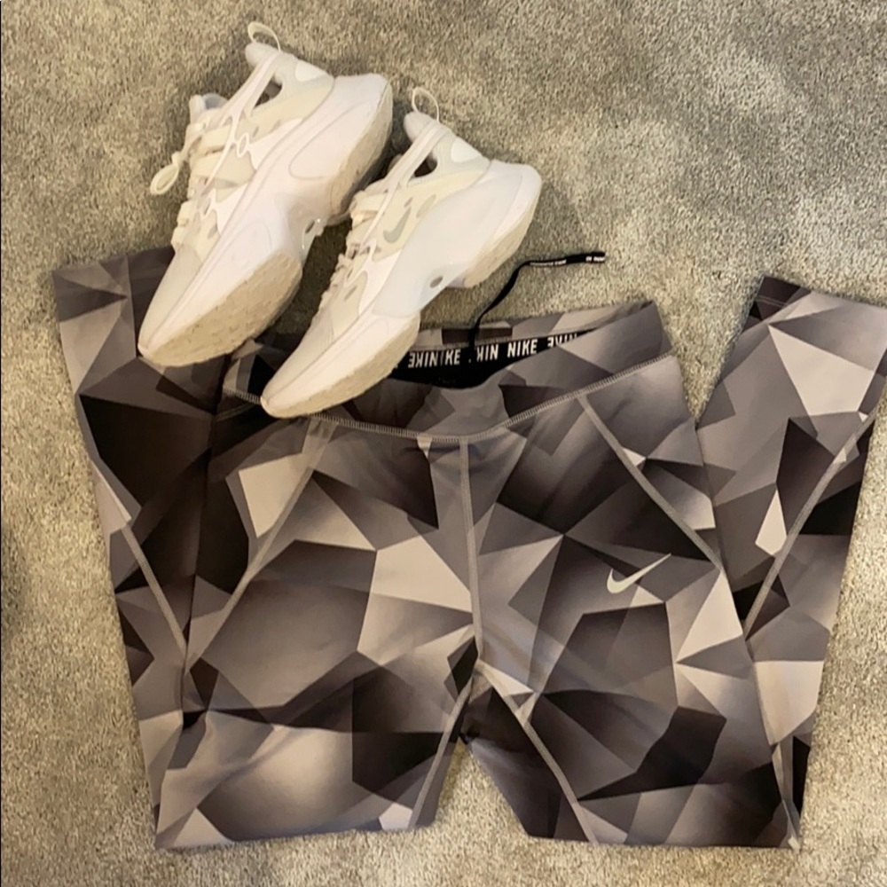 Grey Nike Leggings